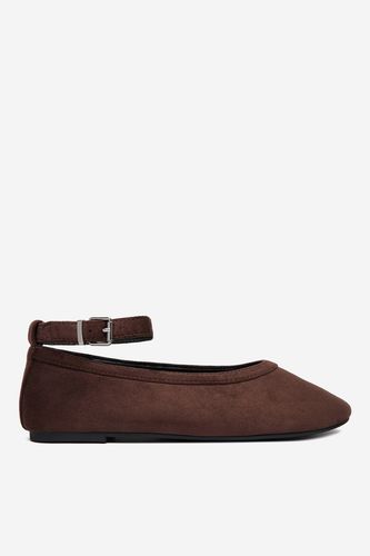 Balerinke Jenny CEO-HY0822-1 Rjava