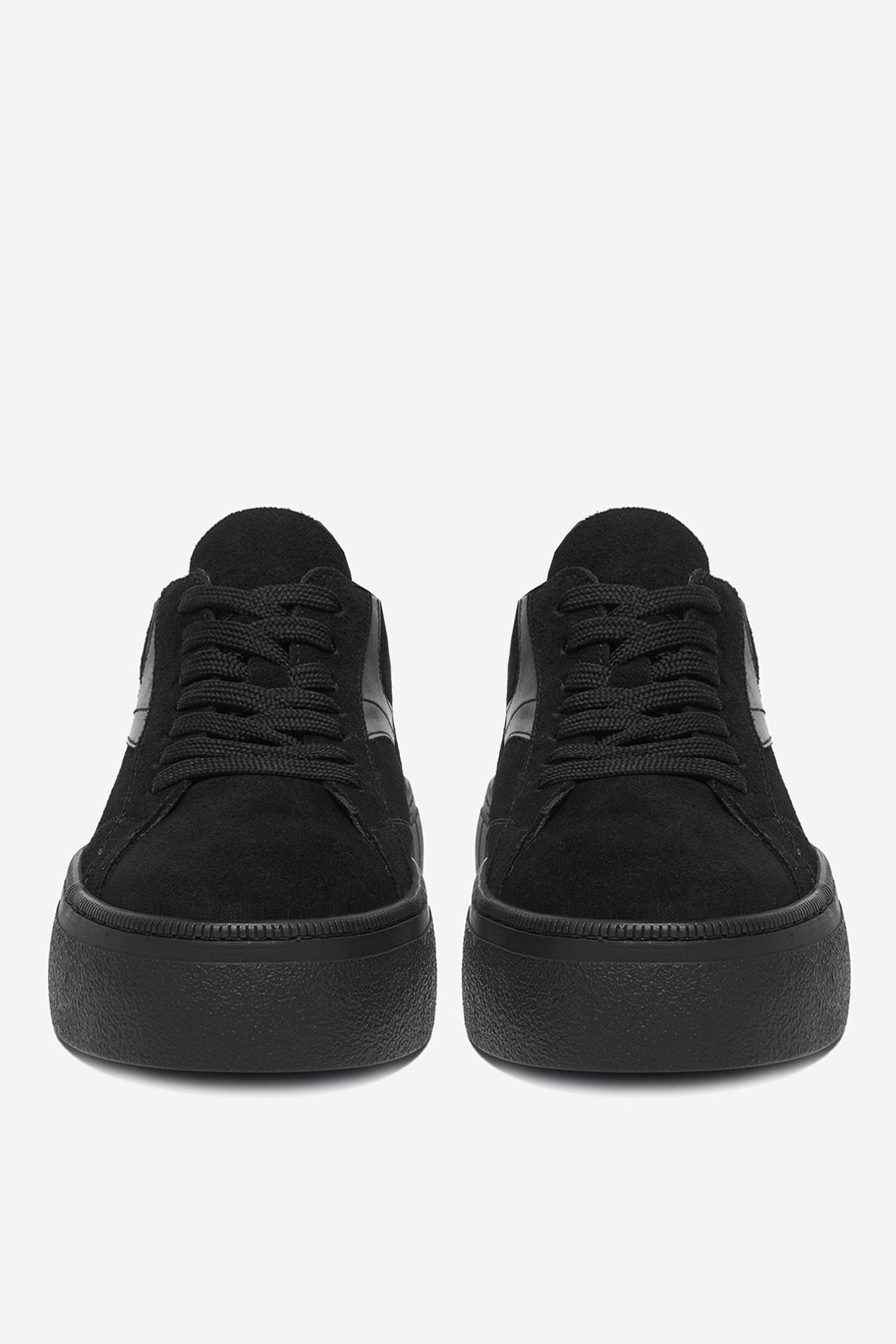 Sneakersy Černá