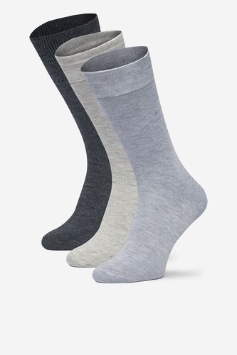 Nogavice Gino Rossi CEO_AS_GR_01_W_AW26 (3-PACK). Svetlo siva