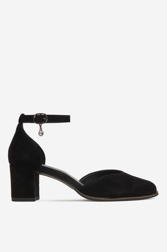 Črna