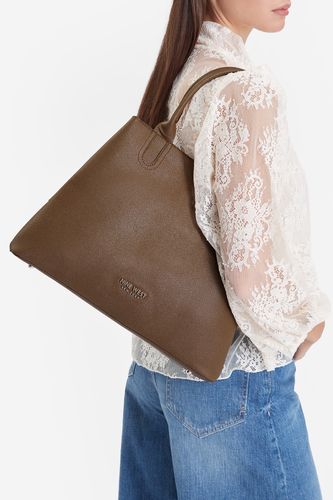Torbica NINE WEST CEO-ILCHESTER PLACE-LH22273 Rjava