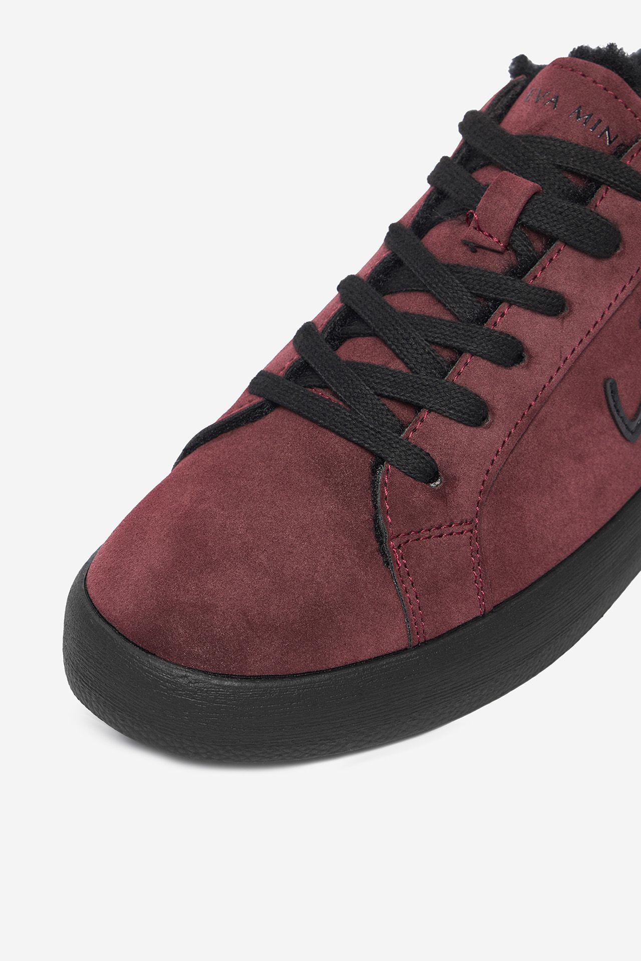 Sneakersy Vínový