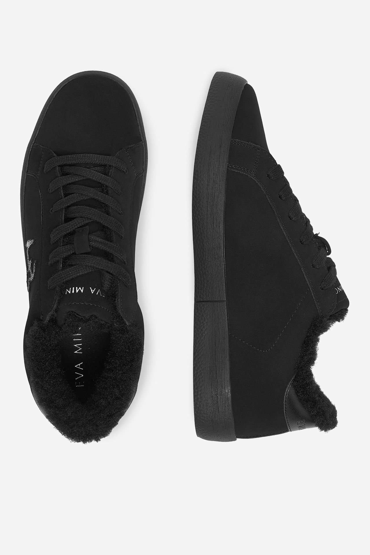 Sneakersy Černá