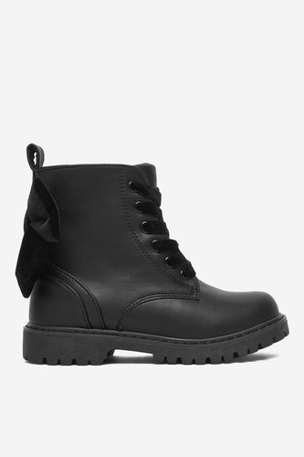 Semiš DeeZee CEO-CM251226-11 Črna