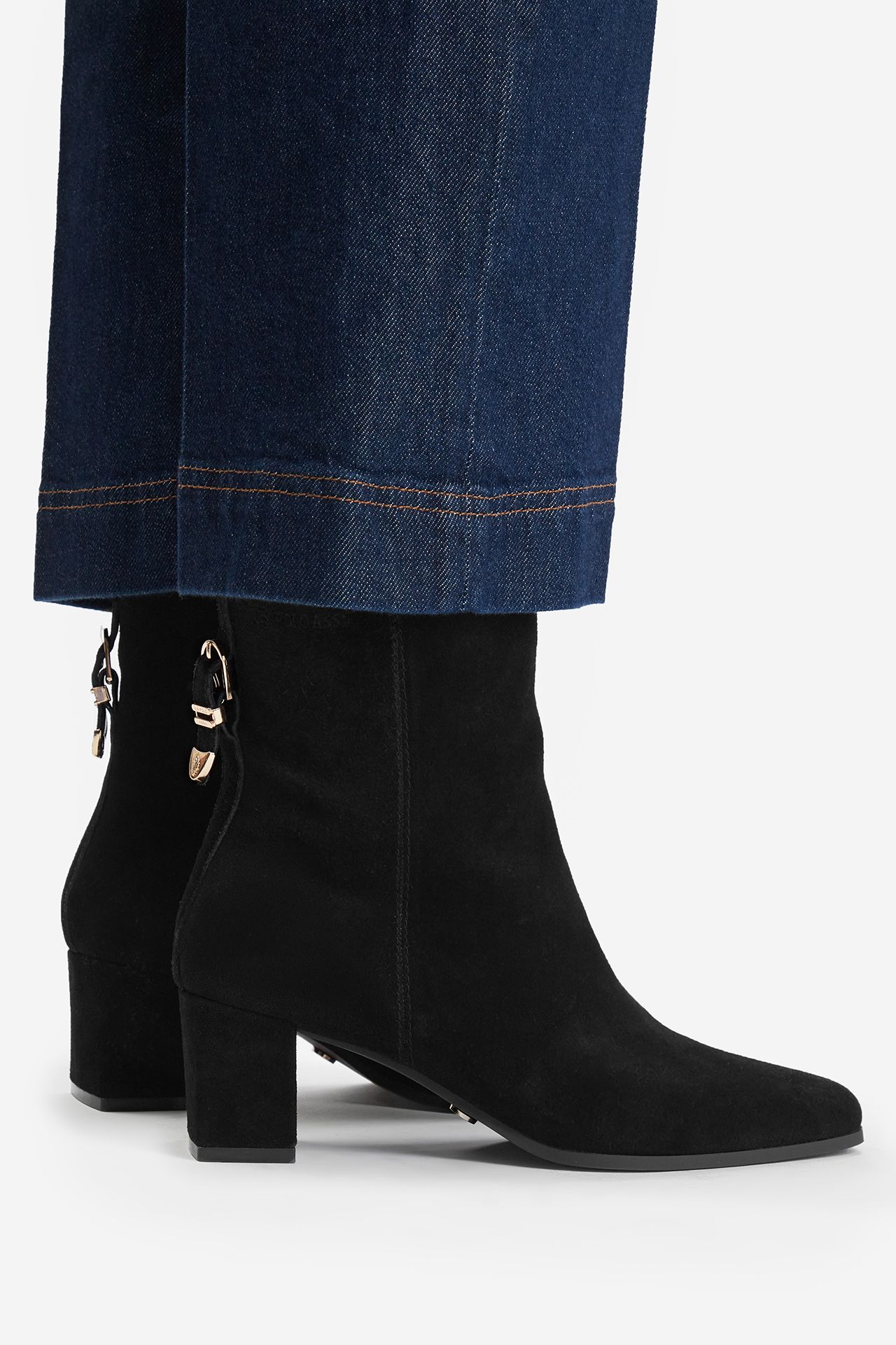 Polokozačky Černá
