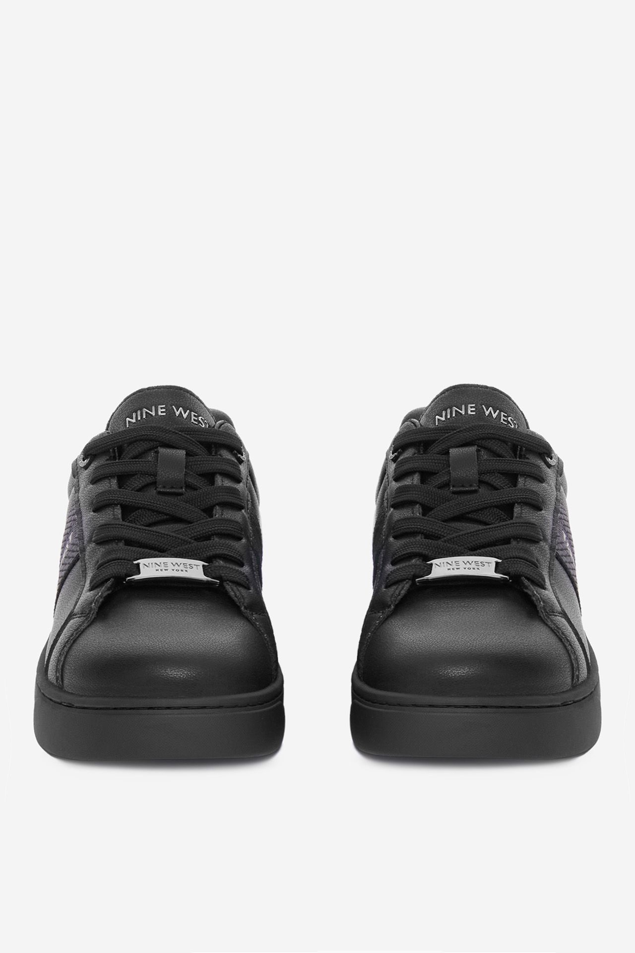 Sneakersy Černá
