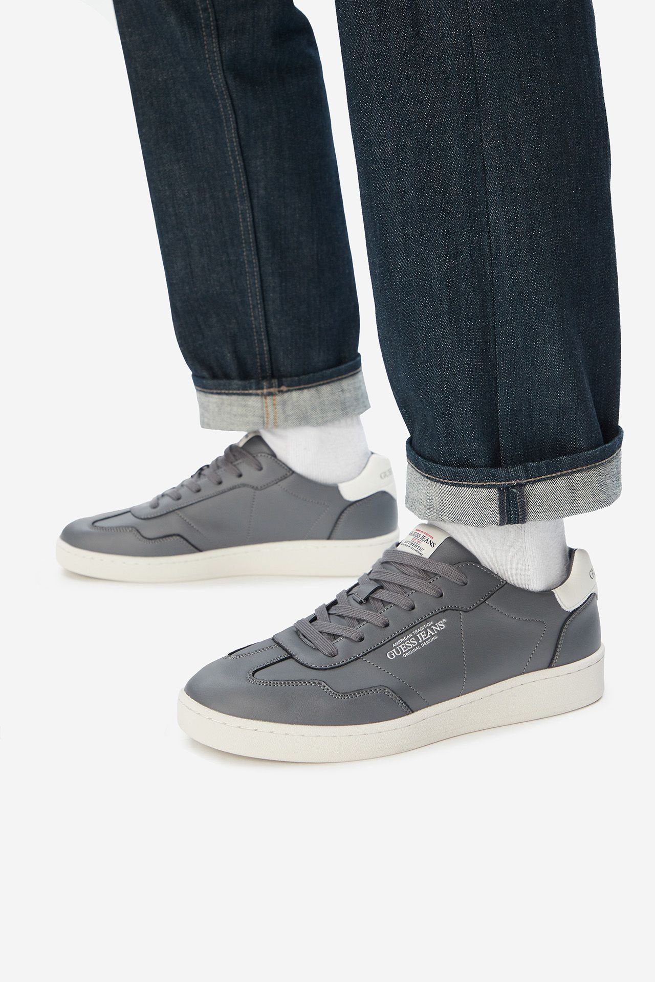 Sneakersy Šedá