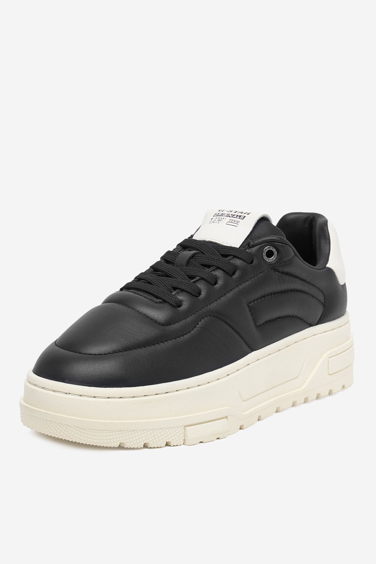 Sneakersy Černá
