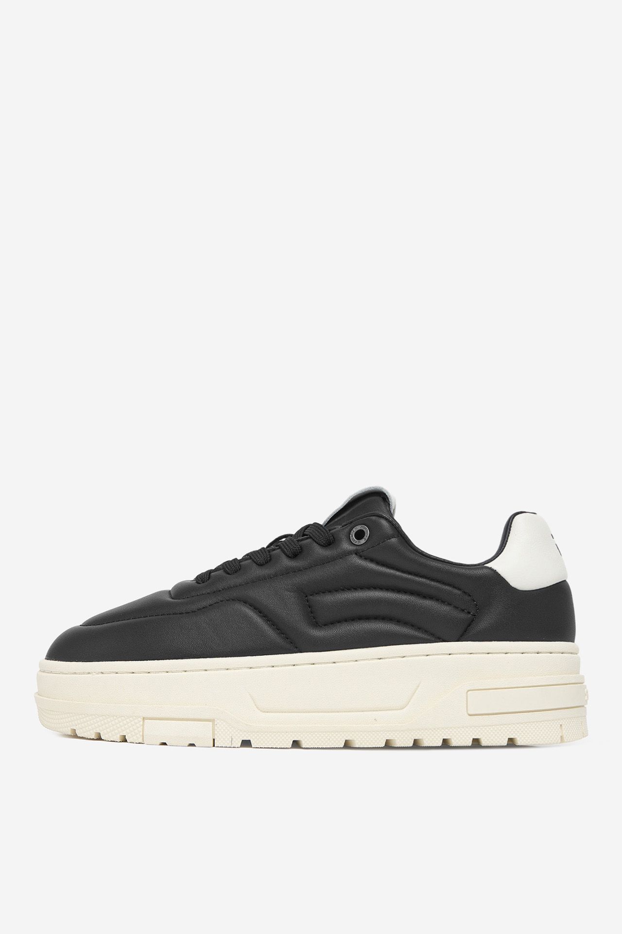 Sneakersy Černá