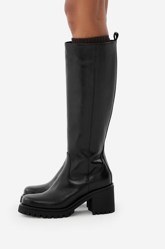 Škornji Badura GATE-I23 28119RO Črna