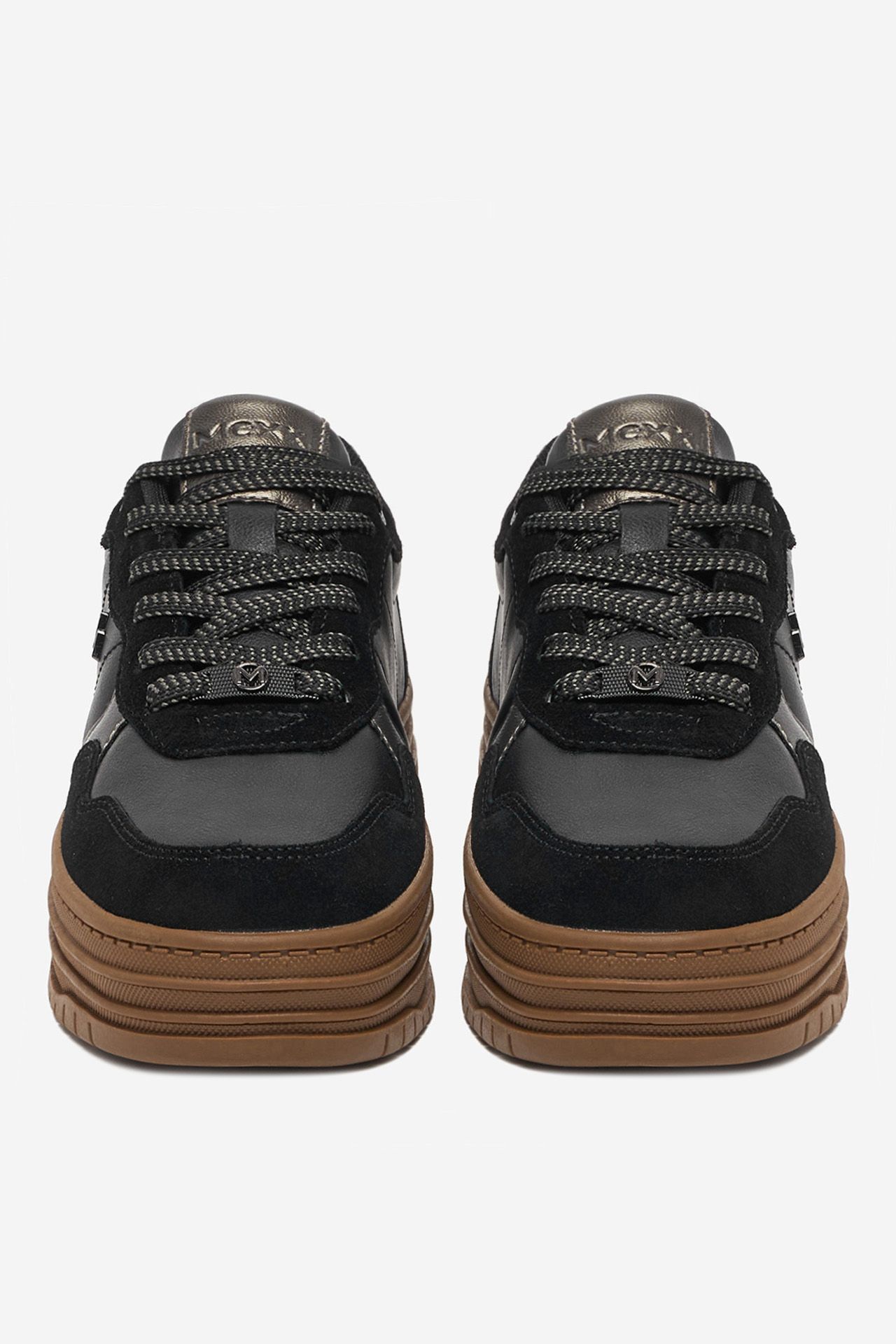 Sneakersy Černá