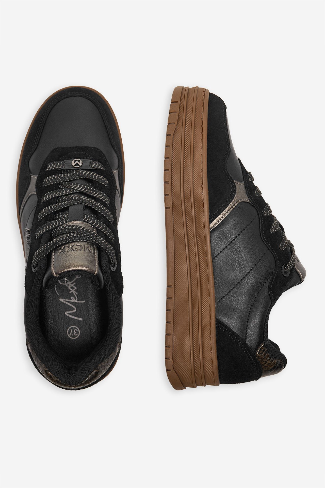 Sneakersy Černá