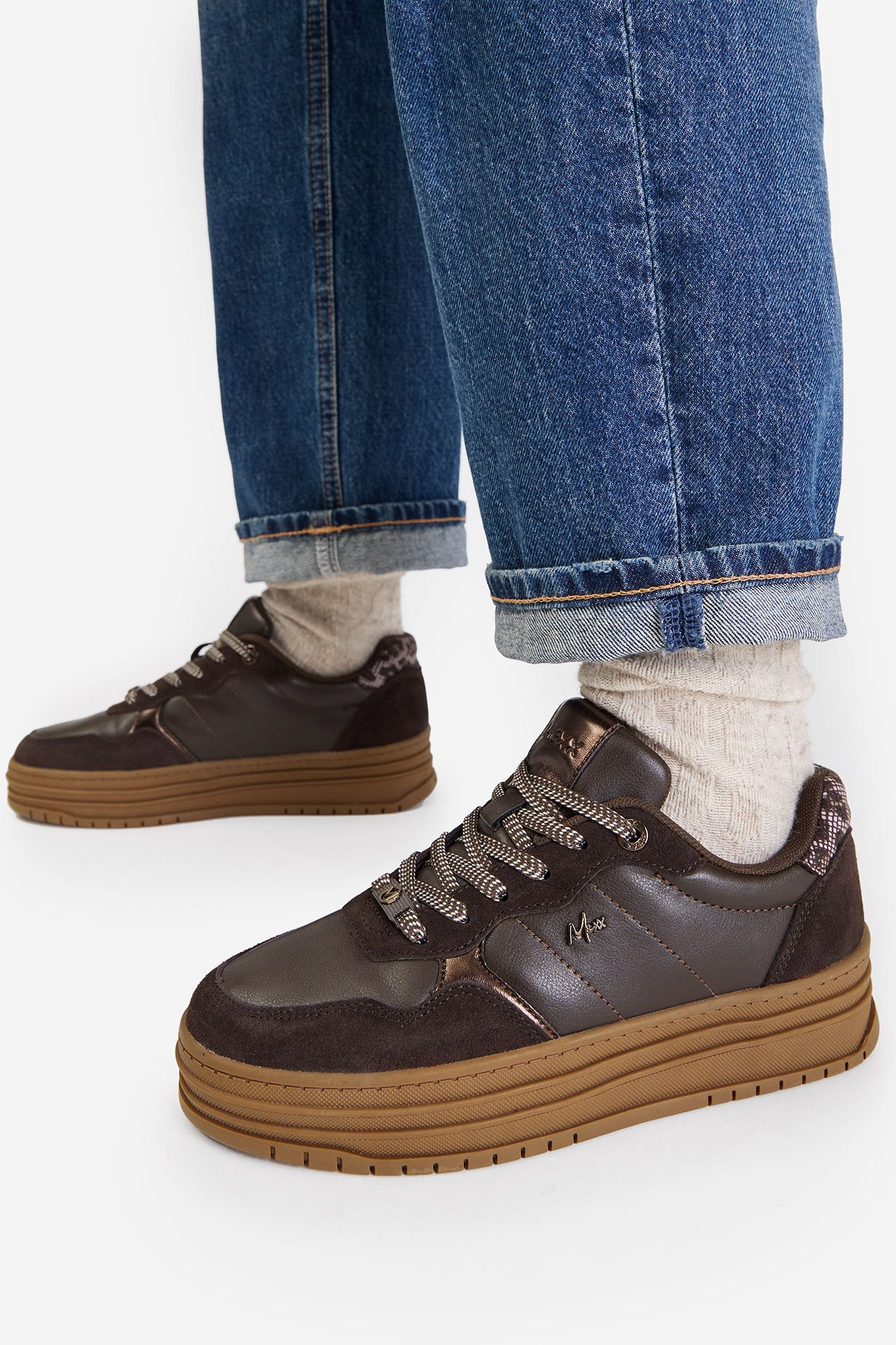Sneakersy Hnědá