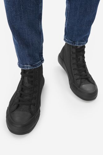 Platnene superge GUESS JEANS CEO-EILER-01 Črna
