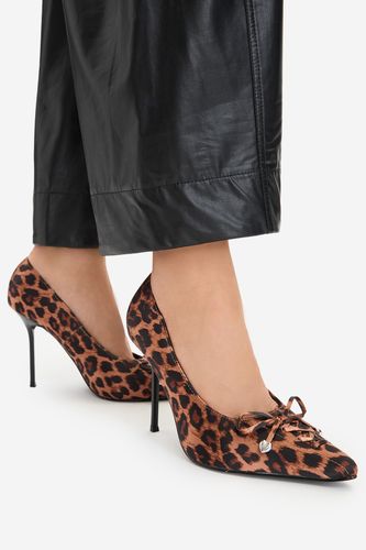Čevlji s peto JUICY COUTURE CEO-C5180-1 Rjava