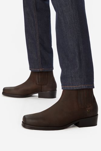 Gležnjarji GUESS JEANS EO-KEANU-02 MI24 Rjava