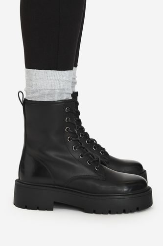 Semiš DeeZee CEO-AW0822 Črna