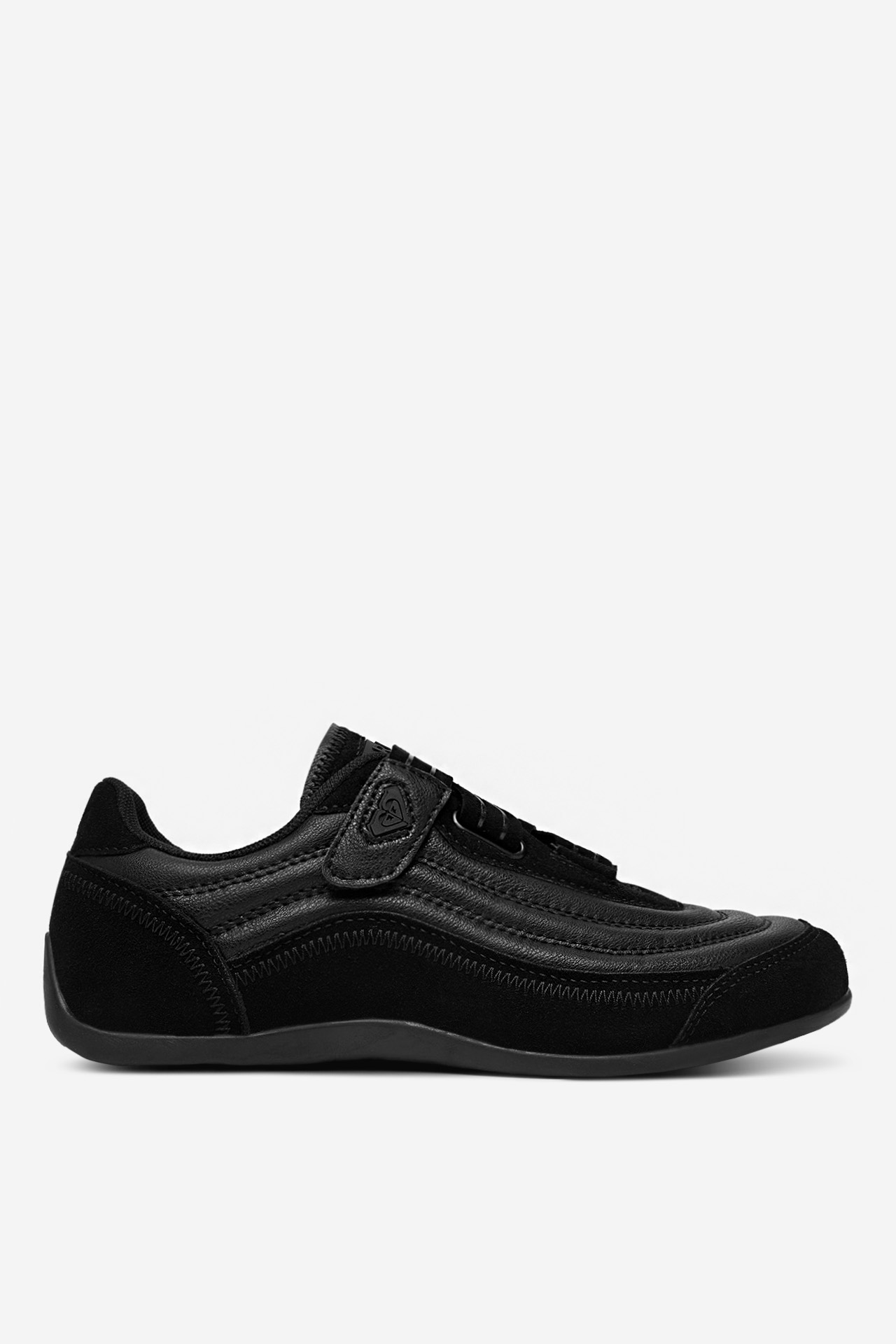 Sneakersy
