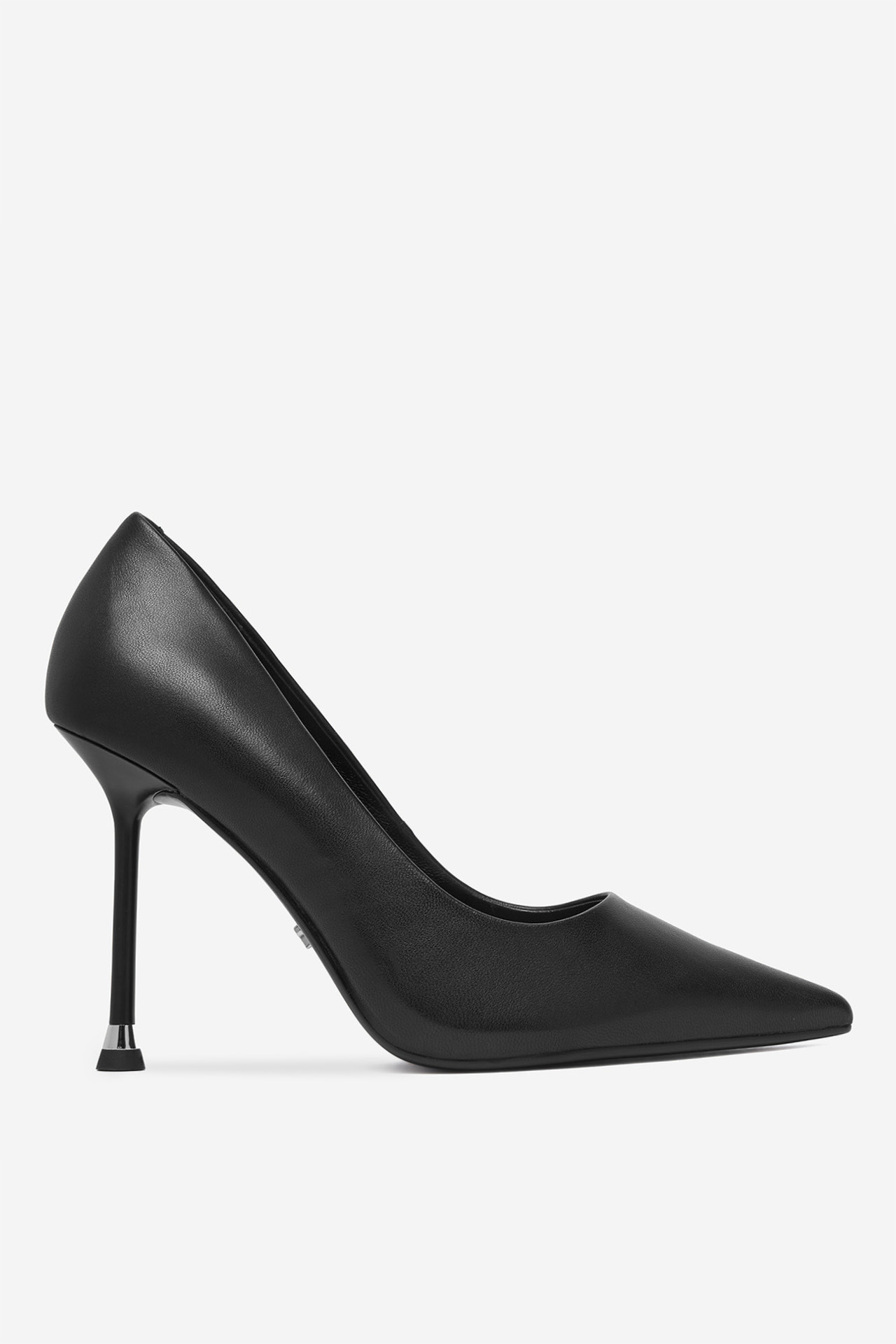 Pantofi stiletto